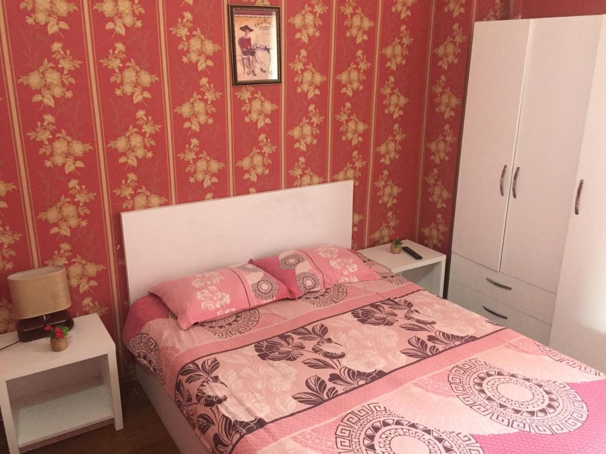 Guest House Nina Koboeleti Buitenkant foto